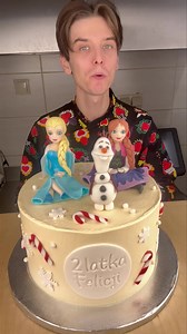 Wszystkiego pysznego wam życzę ! 👨‍🍳🥳🎉👨‍🍳 #birthdaycake #sweet #food #love #cake #silesia #rybnik #ateliersłodyczy | Atelier Słodyczy