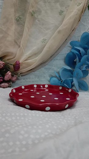 Polka dot ceramic dishes 😍 #ceramic #porcelain #tableware #HomeCollection Decorall | Decorall