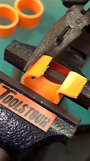 100% DIY Door Latch with Pipe #DIY #latch #door #pipe | Rewind Icons