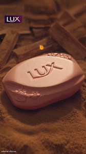 LUX Sandalwood Soap for Clear Glowing Skin | LUX