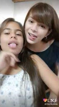 Niñas de 13 años bailando