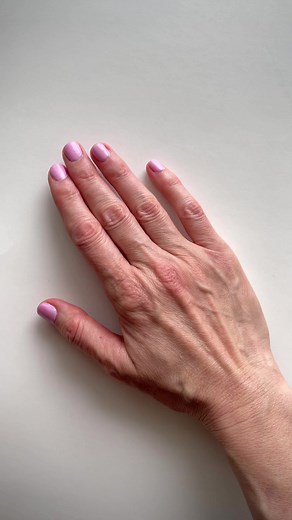 Pulling Massage technique helps eliminate TENSION in the hands and fingers. Put your Hand on a table, gently and slowly pull your fingers back toward your wrist. Pull your THUMBS separately. You will feel a slight stretch. Hold this position for 5 seconds on each Hand. and Massages for OFFICE WORKERS as monotonous movements of the mouse and the tapping of the keys lead to increased fatigue, poor circulation, numbness of the hands, and can even cause carpal tunnel syndrome, in which the median ne