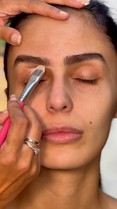 Matte Eyes have my ❤️ Outfit @kiyan_couture #makeuptutorials #makeuptutorial #bridalmakeuptutorial #weddingmakeupartist #asianbridal #pakistanibrides #eyemakeuptutorial | Coshi Makeup (Make up Artist)