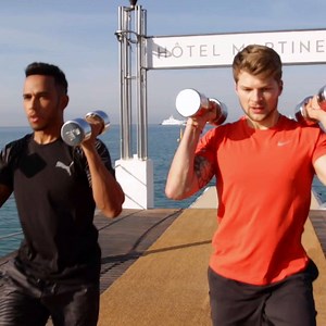 Great being challenged to this beach workout with The Lean Machines! Check out the full video here ➡ https://youtu.be/77Fj4hlyDFc #lorealmen #ambassador | Lewis Hamilton