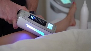 La fille perd du poids à : vidéo de stock (100 % libre de droit) 1096341691 | Shutterstock