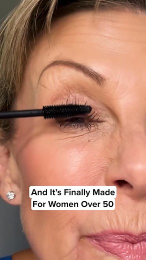 ✨ Mature Beauty Buzz: This Mascara is a Game-Changer! ✨ Ladies are loving PrimeLash! See why this mascara is going viral in the mature beauty community. It's designed to give you fuller, lifted lashes without the smudging or flaking. "I missed my younger lashes until I found PrimeLash!" ⭐⭐⭐⭐⭐ Discover the difference women are raving about | Mature Beauty Picks