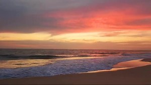 Postal en movimiento. Que así de hermoso, intenso y profundo sea tu 2025. Con cariño: Alberto Estrella. | Alberto Estrella (Actor)