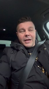 Newik barátunk üzent! 🪩🍾 Gyere és idézd fel a legszebb emlékeket a régi barátokkal! Ezen az estén a legjobb Classic zenékkel várunk, hogy együtt bulizzunk úgy, mint régen! 💃🕺 | Apollo Rendezvényközpont