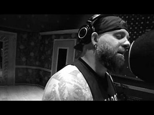Brantley Gilbert - F****D ME UP (Studio Performance Video)