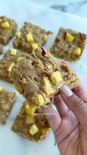 2.3K views | Mix up your snack game with these Peach oat bars by...