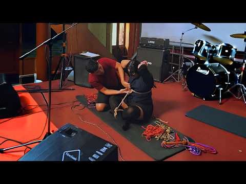 Popular Shibari positions: Ebi