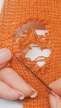 Simple and Easy-to-Learn Method of Repairing Holes in Sweaters