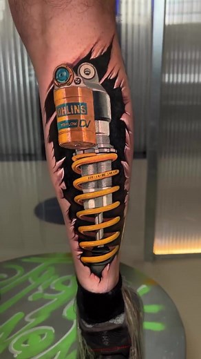 Realistic biomechanical calf tattoo tattoo artist Gabriele Pellerone #tattoo #tattooart #tattooartist #bodyart #art #biomechanicaltattoo