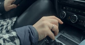 Couple Shares Moment Car Showcasing Intimacy: стоковое видео (без лицензионных платежей), 3739165059 | Shutterstock