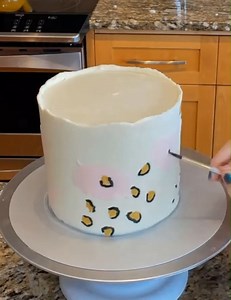 5K views · 56 reactions | Cake decor ideas for homemade bakers | Amazing Cake Decorating | Facebook