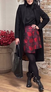 7.5K views · 189 reactions | Fusta mea fabuloasa…朗 #designeriromani #ateliercreativedress #galati #bucuresti #fuste #romania | Atelier CreativeDress by Cristina Manole | Facebook