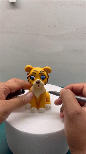How To Make Fondant Tiger 🐯 with easy tricks #fondantart #fondanttiger #tiger