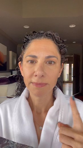 Hooded eyes? You CAN wear shimmer💯 #makeuptutorial #hoodedeyes #shimmereyeshadow #over50makeup | Nicole’s Makeup for Good