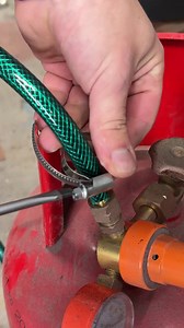 14K views | Fixing A Broken Gas Connection | Mẹo Panda Xinh | Facebook