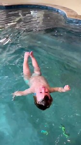 Drowning is the leading cause of accidental death in children age 1-4, so water safety needs to be high on the list of priorities for parents everywhere. While survival skills are only one piece of the puzzle, it is incredible to see your child empowered with the ability to find air ❤️ A smile when they do is pretty awesome too! 🥹 In addition to skills, your layers of protection near water should include arms-reach supervision, barriers at access points leading to water and around the water its