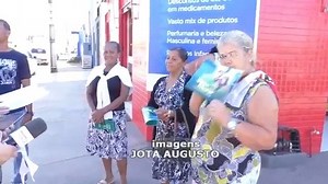 Moradores do Bairro Três Barras Cuiabá chamam o Vereador Dilemário Alencar para fazer uma denuncia; o Cartão do Programa Bem Morar, para Reforma casa de familias baixa renda não tem saldo. Programa Resumo Do Dia #Cuiabá #MT | Sou de Cuiabá.