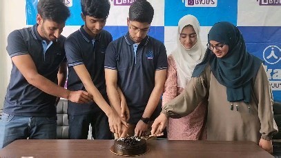 2.6K views · 57 reactions | Aakash Institute Rawalpora Centre held felicitation ceremony for its top performing students in NEET 2024. #kashmirlife #kashmirlifeofficial #kashmirlifes #aakashinstitute #adorablefacesofkashmir #jammuandkashmirdiaries | Kashmir Life | Facebook