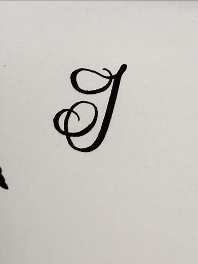 Modern calligraphy monogram practice - letter J 🖌🖋 #leftylife