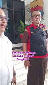 46K views · 533 reactions | Jaksa Geledah Kantor Wali Kota Bengkulu dan sita Ratusan Dokumen | Bengkulutoday.com | Facebook