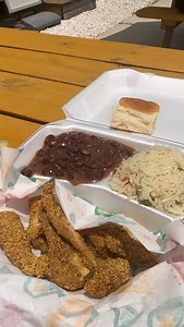 Foodie Friday at the Catfish Shack!!!! They have really good seasoned catfish! They also have shrimp baskets, chicken platters, hamburgers and more! Check them out!!! | KISS NWA