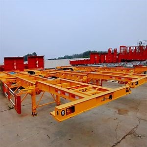 [Hot Item] 3 Axles 20FT Skeleton Trailer 40FT Container Skeleton Semi Trailer Container Chassis Trailer Flatbed Container Semi Trailer