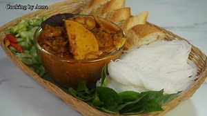 Cambodian Chicken Curry Soup Homemade Recipes-របៀបធ្វើសម្លការីមាន់អោយបានឆ្ងាញ់ | Voranuth វរ៉ានុត