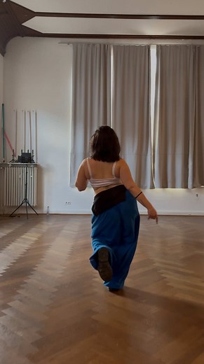 Dancehall Choreography with Laura: Hot Moves to Try