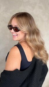 Monaco Blonde, brought to life by the talented @rikkeharboe ☀️ This luminous blonde creation strikes the perfect balance between soft elegance and radiant dimension. Designed with a mix of regular babylights and reverse balayage between foils. Is this blonde calling your name? Recreate it with this #JoicoEurope formula: Blonde Life Lightening Powder 20Vol Blonde Life Coconut Developer Reversed Balayage for dimension Lumishine Demi-Permanent Liquid Color 6N 7NB equal parts with Lumishine Develope