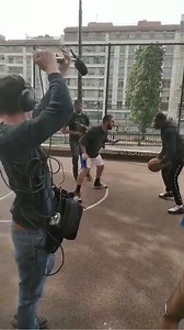 La légende du Streetball Hot Sauce aka Philip Champion était de passage dans la Balti Zone 🤩🍿🏀🔥💪🏽✔️ #Streetball #Playground #HotSauce #And1 #And1Mixtape #QuaiDeJemmapes #CanalSaintMartin #Paris #Paname #10ème #Paris10 #BallIsLife #BallDontLie #SonsOfJemmapes #SonsOfBalti #RoyalMakakArena #BaltiZone #TheWire #Vikings | Sons Of Jemmapes