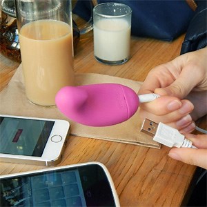 Vibease, el vibrador inteligente que puede controlarse a miles de kilómetros de distancia a través del smartphone