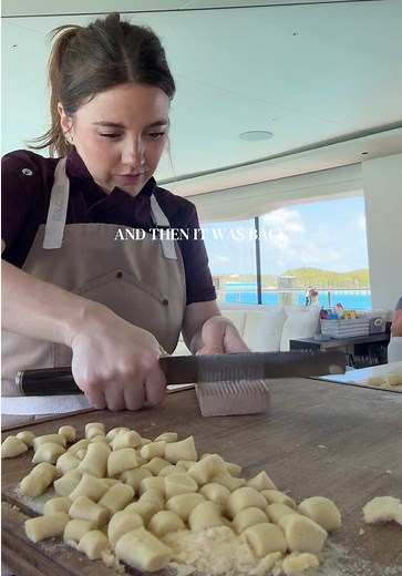 Private Chef Yacht Tour: Homemade Pop Tarts & Bahamas Bite