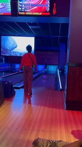 #Bowling with the jits . ToeEM UP 😂😂 | Jessica Ivey