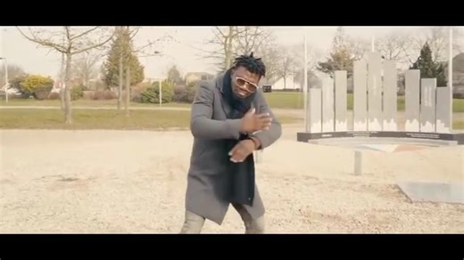 Artiste Joyce la victoire résidente en France dans ( Zouglou Lekine) C'est ma mère chérie coucou depuis sa position bisous | Kanh Lea Avante