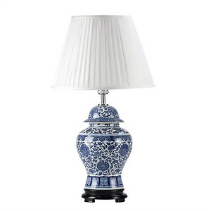 [Hot Item] Jingdezhen Customize Blue and White Ceramic Lamp Base Twisted Flower Pattern Bedroom Reading Lamp Base
