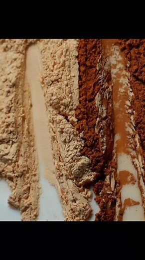 Velvety texture of Kryolan translucent powder! 🤎😍 This soft, fine powder is the perfect partner for your foundation. Opt from our range of stunning shades & get ready to experience, a non-cakey, long-lasting base. 🤩 Visit your nearest makeupcity outlet or visit the 🔗 http://bitly.ws/Kk6K #kryolanpk #kryolan #kryolanfoundation #kryolanmakeup #makeupinspo #makeup #motd #translucentpowder #longlasting | Kryolan Pakistan