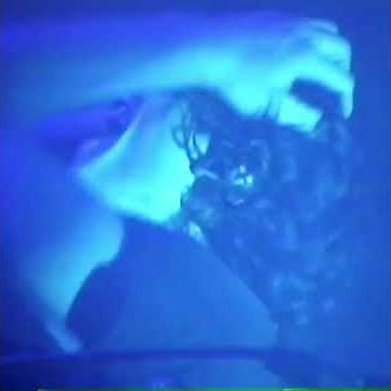 voyeur - Clue (live)