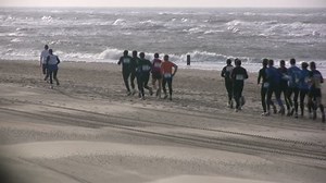 Egmond Castricum January 11 2009 People: vídeo stock (100% livre de direitos) 2504951 | Shutterstock