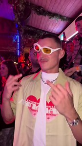 it goes nanana🎶 | Arón Piper