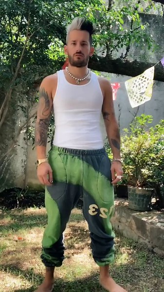Cumbia con Mau y Ricky: La Vida de Camilo