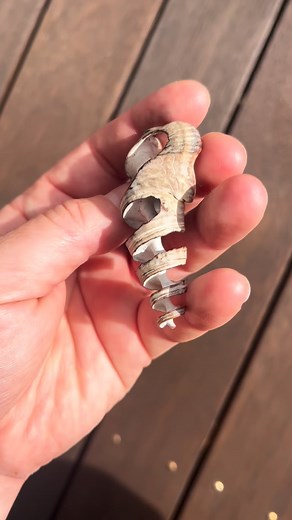 My friend wanted a hole drilled so I gave it a spa aswell 🐚 #seashells #shellcollector #beachcombing #oceanvibes #beachvibes #coastalstyle #oceanlife #beachfinds #seashelldecor #beachinspo #coastalliving #shells #oceanlove #beachlover #seasideaesthetic #oceaninspired #beachart #coastalhome #beachtreasures #oceanmagic #shellart #oceanphotography #beachphotography #beachwalks #shorelineviews #coastlines #seaglassandshells #tidaltreasures #oceanenergy #beachtherapy | Juvette Jory