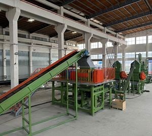 [Hot Item] Waste Tyre Recycling Machine Double Shaft Shredder Rubber Tdf Line