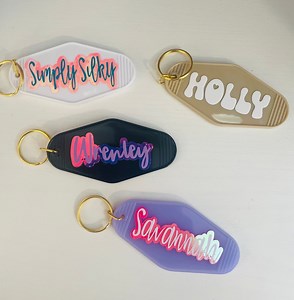 Custom Retro Motel Keychain: Personalized Plastic Tag, 12 Colors - Etsy