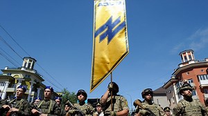 Ukraine : quel est ce régiment Azov, accusé d’être néonazi ?