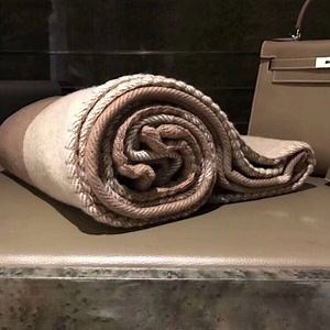 [Hot Item] 10�shmere and 90%Wool Blend Throw Blanket, High Quality Cashmere Gift Blanket