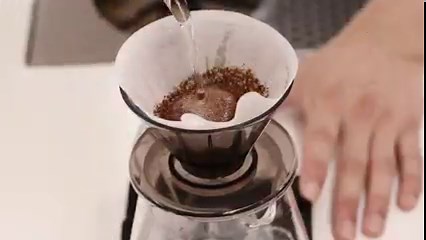 A tour of Shanghai Let’s take you to discover the unique scenery and charm of #Shanghai. You can meander along the street, experience intangible cultural heritage, explore the culture and art, enjoy yourself in the countryside and nature, taste the local gourmet food, study the history of the city, learn the stories behind the architecture，and feel the international atmosphere. All these elements make up the city of Shanghai. #YangtzeRiver #travel | China Culture